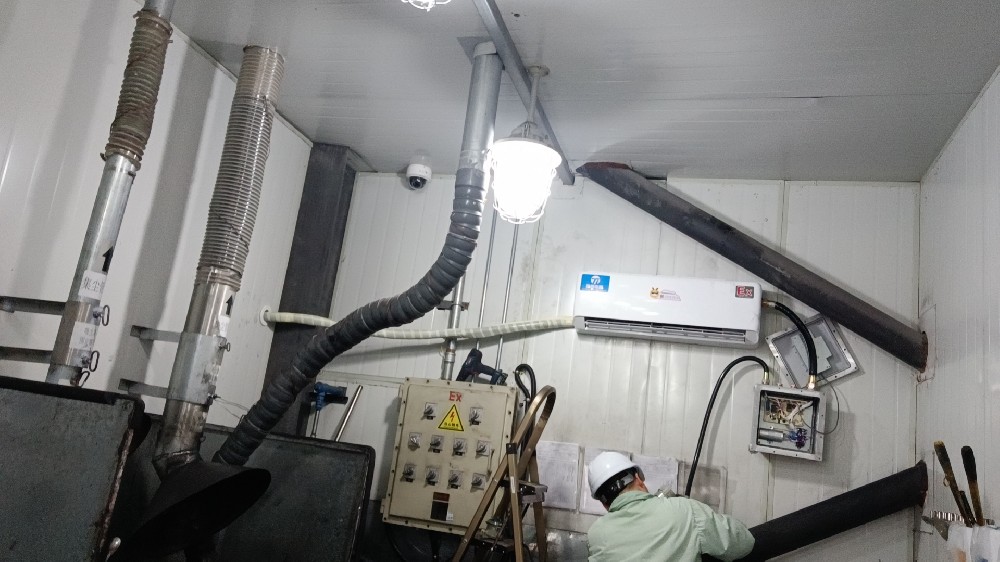 三菱化學(xué)選購?fù)鰾KF-50-Ex壁掛式防爆空調(diào)，已投入正常使用